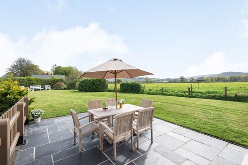 2 Siluria Cottage: Family Haven