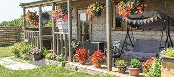 View The Gallery - Cozy Retreat