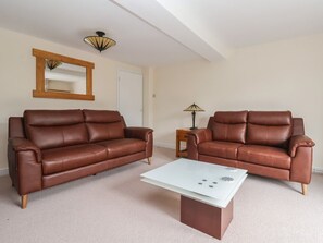Living area - Cliffe House Cottage, Pateley Bridge (Harrogate)