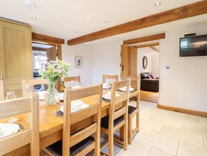 Dining - Charming Ty Gwyn Cottage Retreat in Llangwm (Corwen)