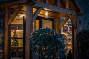 Exterior detail - The Malt Kiln is nr Harrogate. (Harrogate)