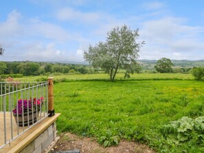 Property grounds - Bay Tree Cottage is in Belper. (Belper)