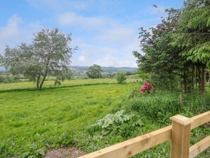 Property grounds - Bay Tree Cottage is in Belper. (Belper)