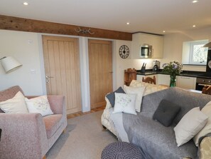 Living area - The Granary Loft, Bardsea (Ulverston)