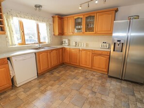 Private kitchen - Awel Y Llan, Llanfair (Harlech)