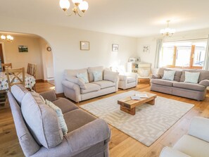 Living area - Awel Y Llan, Llanfair (Harlech)