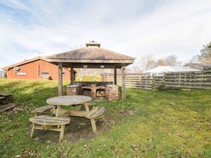 Ulkoruokailutilat