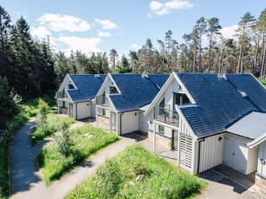 Exterior - Golden Eagle Lodge, Aviemore (Kingussie)