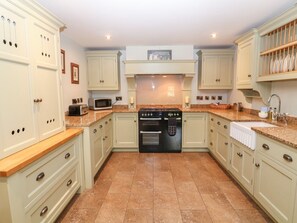 Private kitchen - The Old Stables, Ashover (Chesterfield)