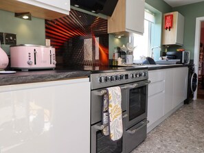 Dishwasher - Afallon, Llanerchymedd (Llannerch-y-Medd)