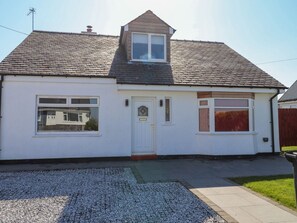 Exterior - Afallon, Llanerchymedd (Llannerch-y-Medd)