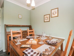 Dining - Marsh Garth, Kirkby-In-Furness (Kirkby-in-Furness)
