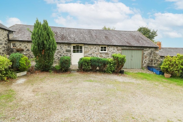 Nant Bach