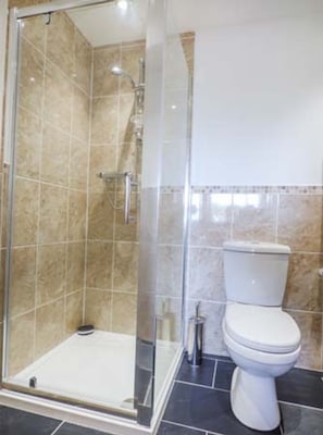 Shower - Arfryn: A Charming Retreat in Bethesda (Bangor)
