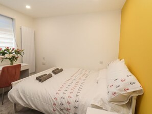 WiFi - Frankie’s Seaview 2, Bridlington, 2bed (Bridlington)