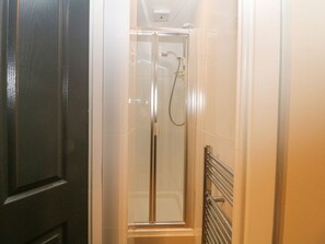 Shower - Spa House, Buxton, Derbyshire. (Buxton)