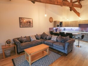 Living area - Flying Scotsman @ Engine Shed, Whitby (Whitby)