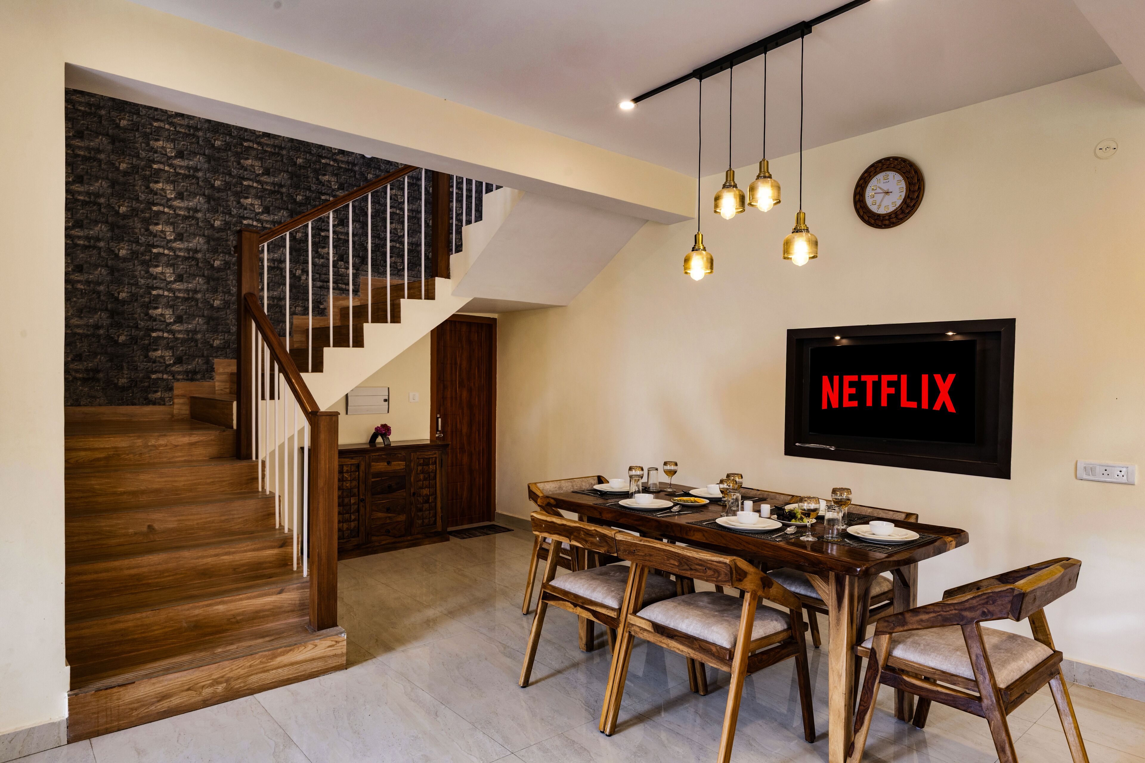 华丽别墅, 山景 | 用餐