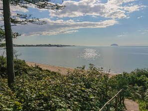 Beach nearby - Meadowbank: Serene Living in Maidens (Girvan)