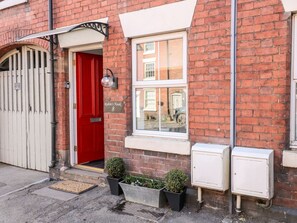 Exterior detail - Robin's Nook, Ashbourne (Ashbourne)