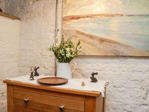 Interior - Inglenook Cottage, Whitby (Whitby)