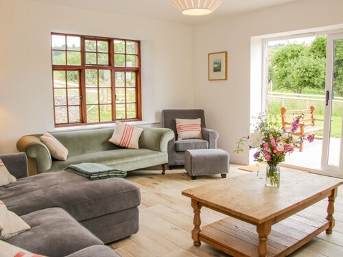 Upper Pitts Farm, Knighton