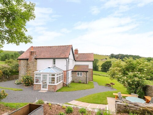 Upper Pitts Farm, Knighton
