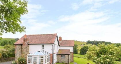 Upper Pitts Farm, Knighton