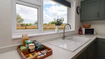 Dishwasher, highchair
