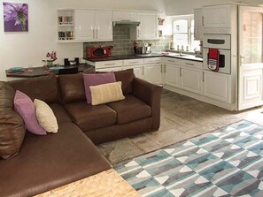Living area - Finwood Cottage 1, Rowington (Warwick)