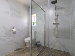 Shower - Moorbottom Stables, Barkisland (Halifax)