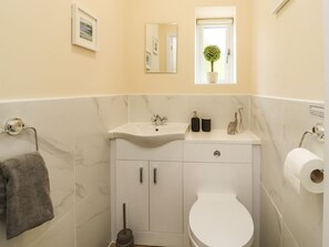 Shower - Moorbottom Stables, Barkisland (Halifax)