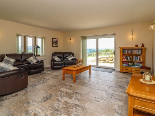 Moorbottom Stables, Barkisland