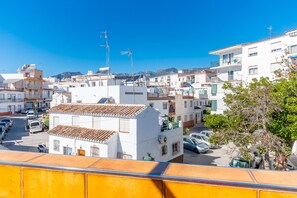 Property grounds - Cubo's Casa Nerja Roof Terrace / near beach / air conditioning / free wifi (Nerja)