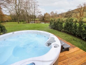 Baignoire à remous extérieure