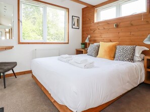 Room - 6 Southern Place, Dobwalls (Liskeard)