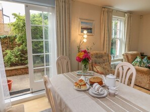 Dining - Archie's in Minehead, Somerset (Minehead)