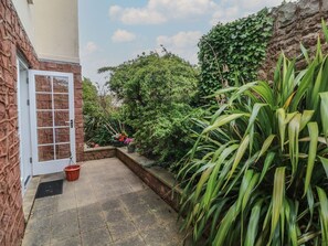 Terrace/patio - Archie's in Minehead, Somerset (Minehead)