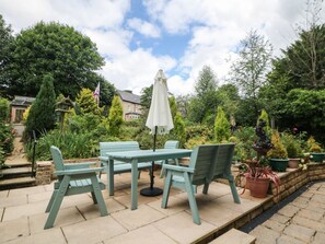 Outdoor dining - Garden Apartment is in Buxton. (Buxton)