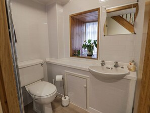 Shower - The Old Brewery Store, Gatehouse Of Fleet (Gatehouse of Fleet)