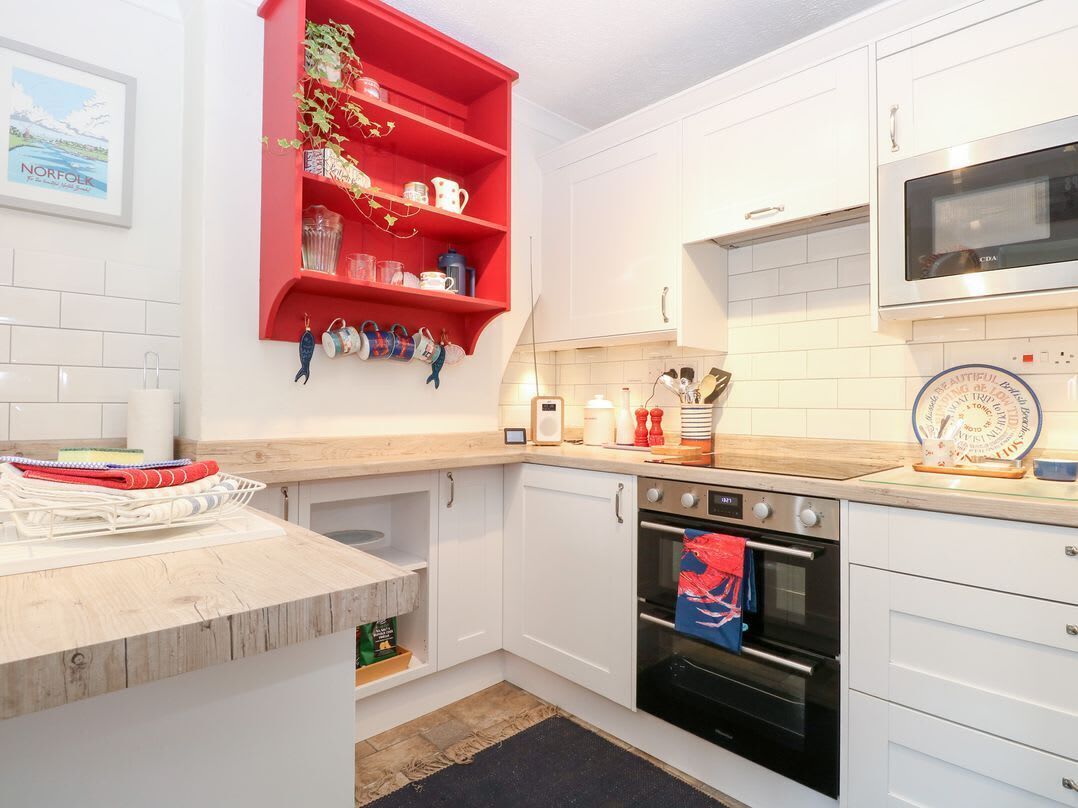 Dishwasher, highchair