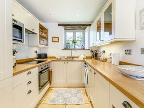 Dishwasher - Cottage Anton, Ravenscar (Scarborough)