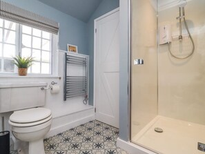 Shower - The Alms House East is in Forthampton (Gloucester)