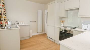 Dishwasher, highchair