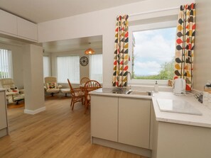 Interior - Belle Vue in Mow Cop, Cheshire (Stoke-on-Trent)