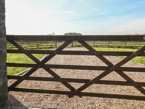 Property grounds - Shepherds Retreat, Hartington (Ashbourne)