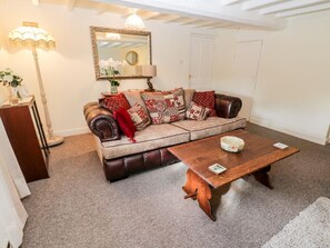 Fireplace - Manor House Farm Cottage, Staithes (Saltburn-by-the-Sea)
