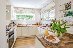 Dishwasher, high chair - St. John's Cottage, Penistone (penistone)