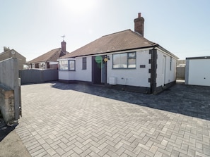 Exterior - Seaside Retreat, Prestatyn (Prestatyn)