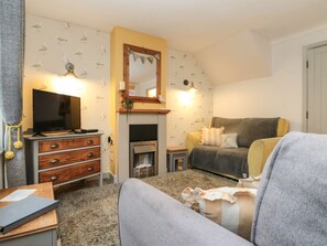 Living area - FAUNA'S CORNER, dog-friendly, WiFi, Whitby (Whitby)